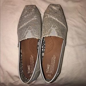 Toms silver glitter